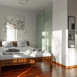 https://przytulny-apartament-przy-teatrze-wielkim.warsawhotelspoland.com