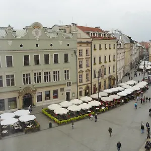 Main Market Square Aparthotel