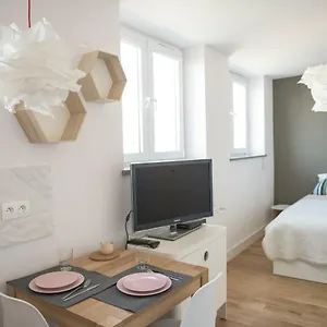 https://willow-pillow-nowowiejska.warsawhotelspoland.com
