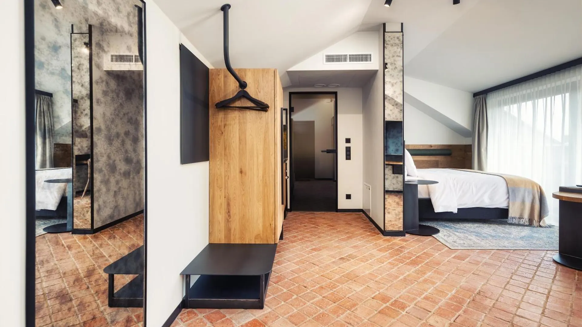 Hotel apartamentowy Nomadic Urban Premium Suites Kraków Polska