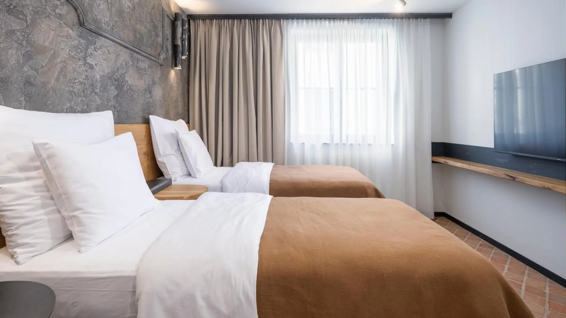 Nomadic Urban Premium Suites Kraków 0*,
