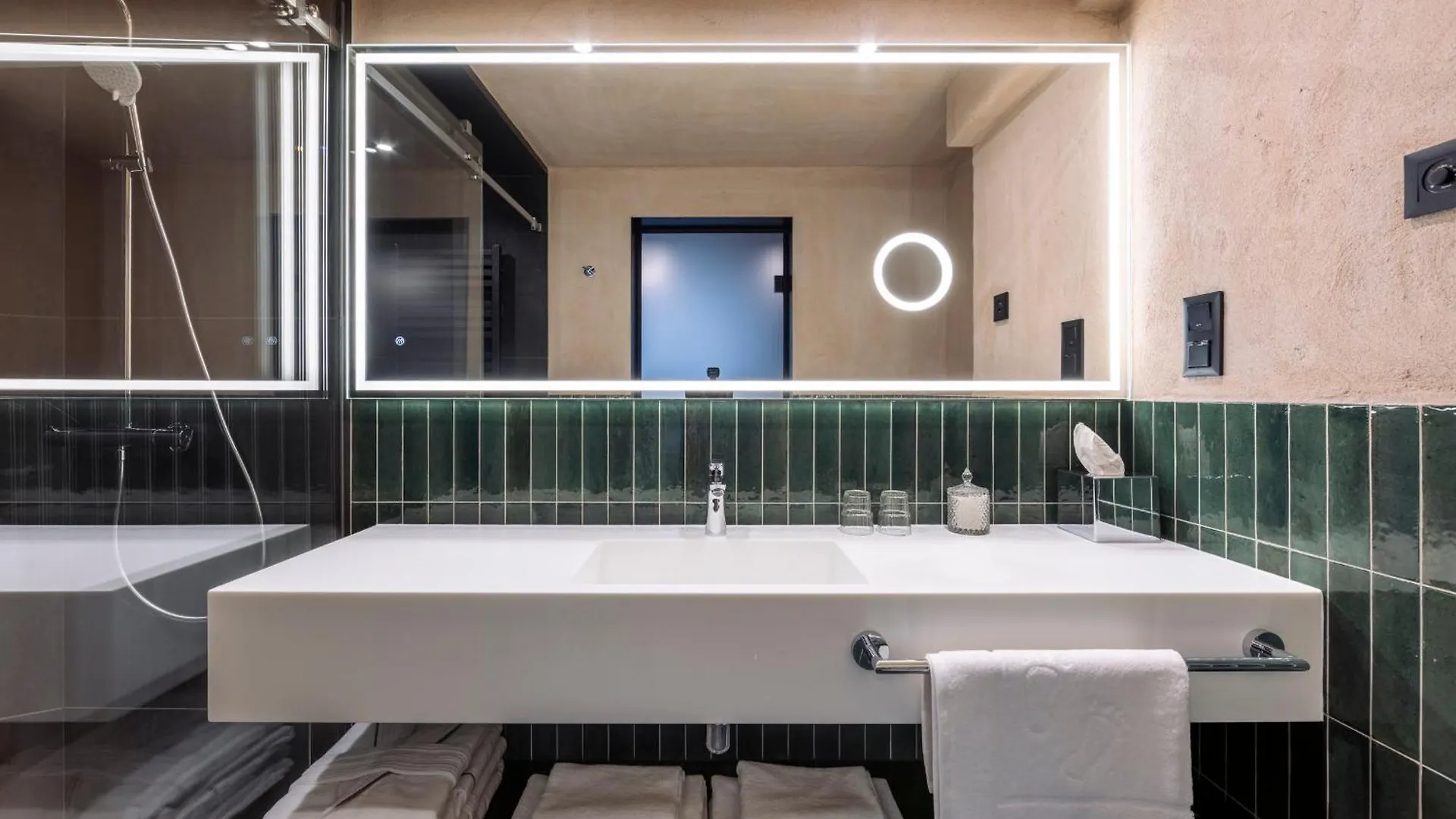 Hotel apartamentowy Nomadic Urban Premium Suites Kraków Polska