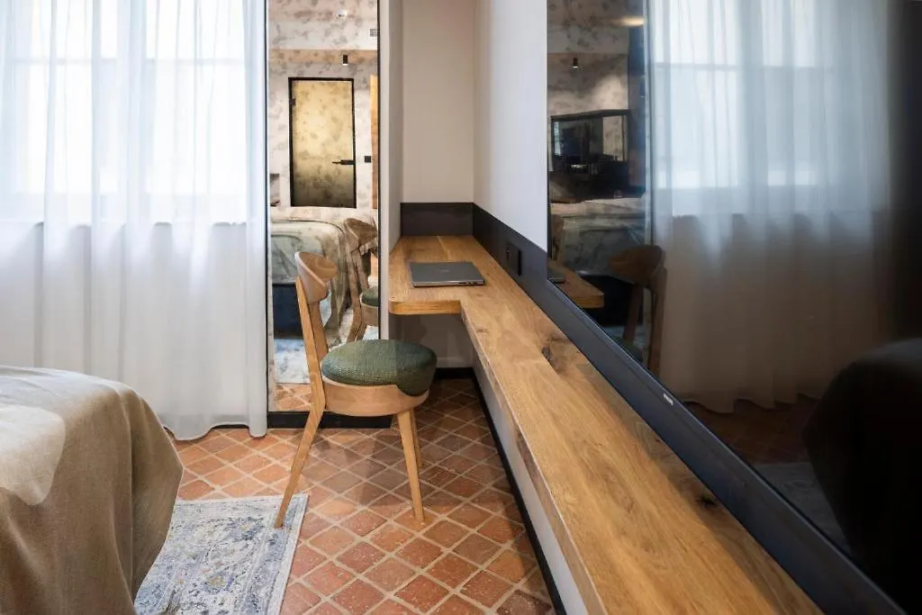 Nomadic Urban Premium Suites Krakkó 0*,