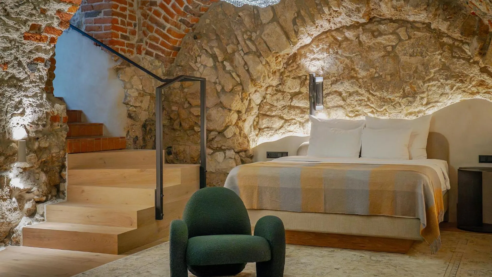 Nomadic Urban Premium Suites Krakkó 0*,
